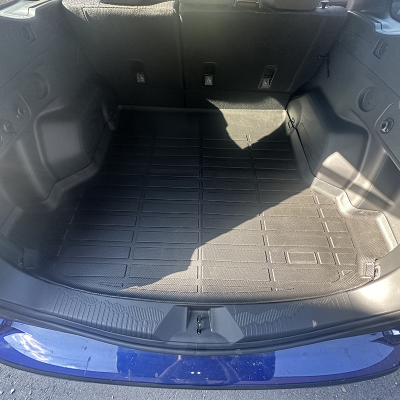 Subaru Forester 2025 - 2026 cubre maletero calce perfecto - Imagen 3